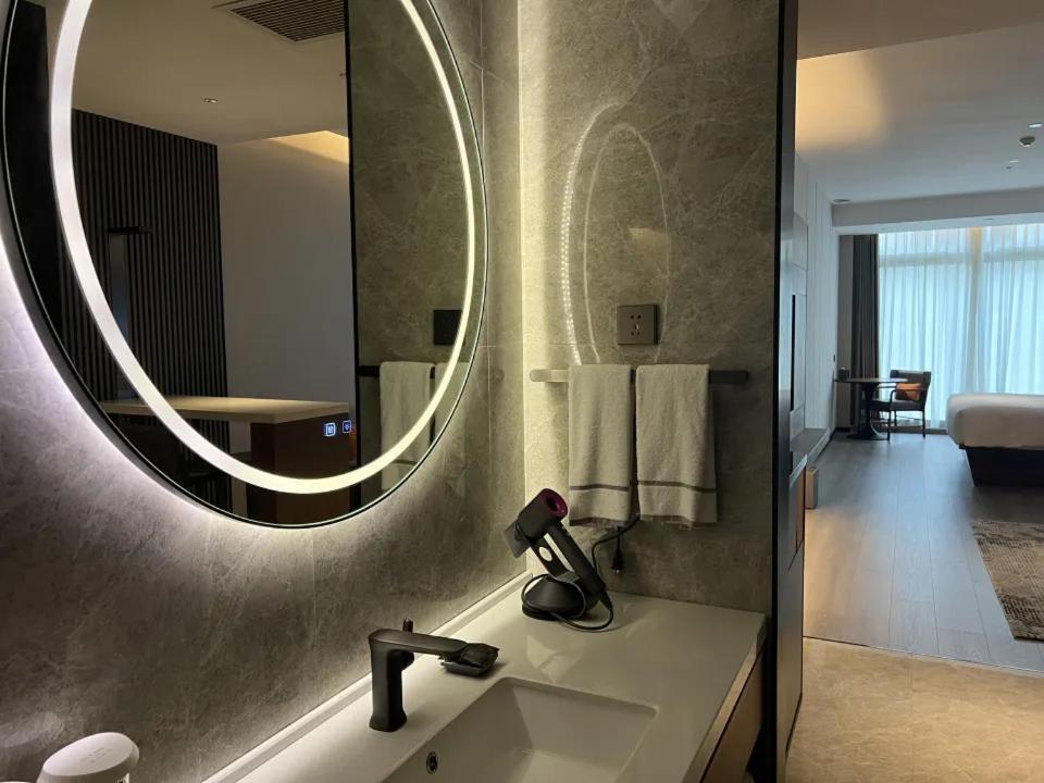 Hotel Urcove By Hyatt Futian Cbd Shenzhen Esterno foto